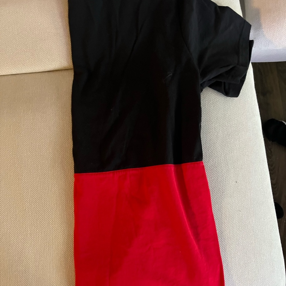 Mickey Mouse T shirt
Woman size small 
Runs a little big